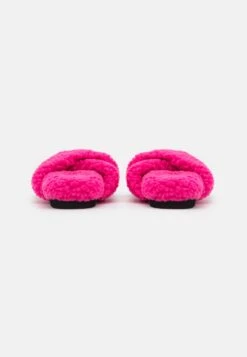 Monki Nino - Chaussons - Pink 11 Monki Nino - Chaussons - Pink -Monki 0719b3db731f4034a5e1205fd2f321ce