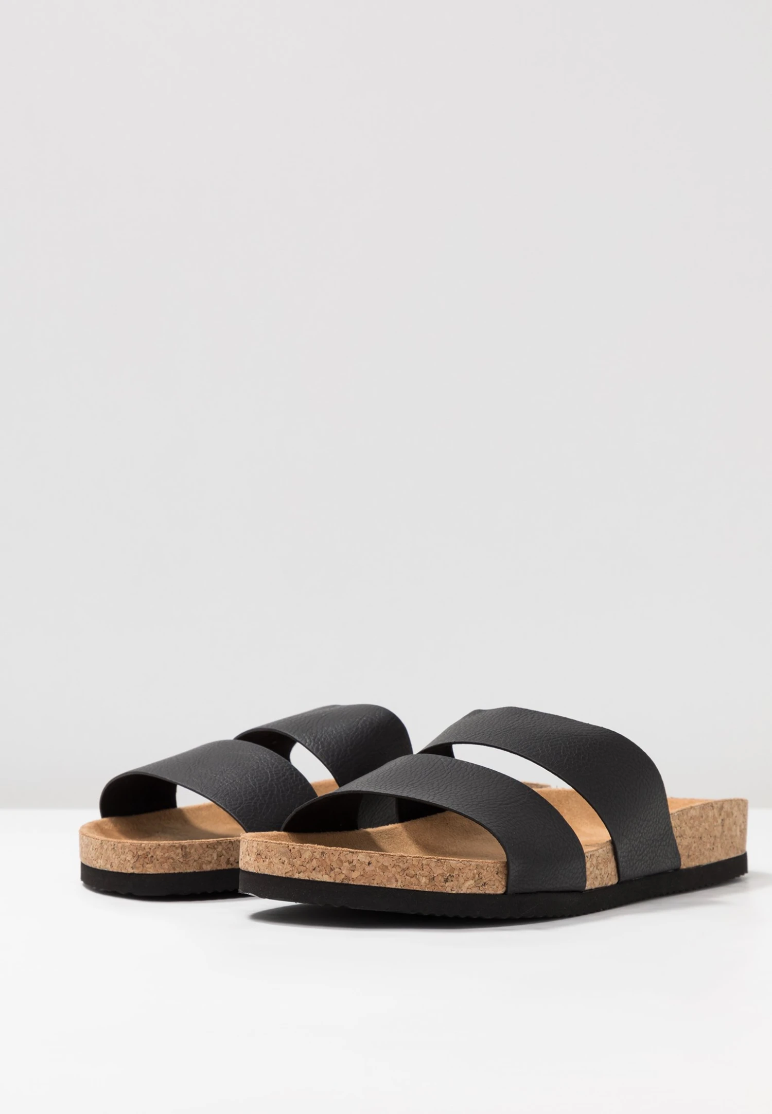 Monki Chaussons - Black 7 Monki Chaussons - Black – Image 5