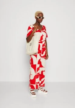 Monki Combinaison - Red -Monki 09844f51a00b4e978ceaf81d6bfe8d73