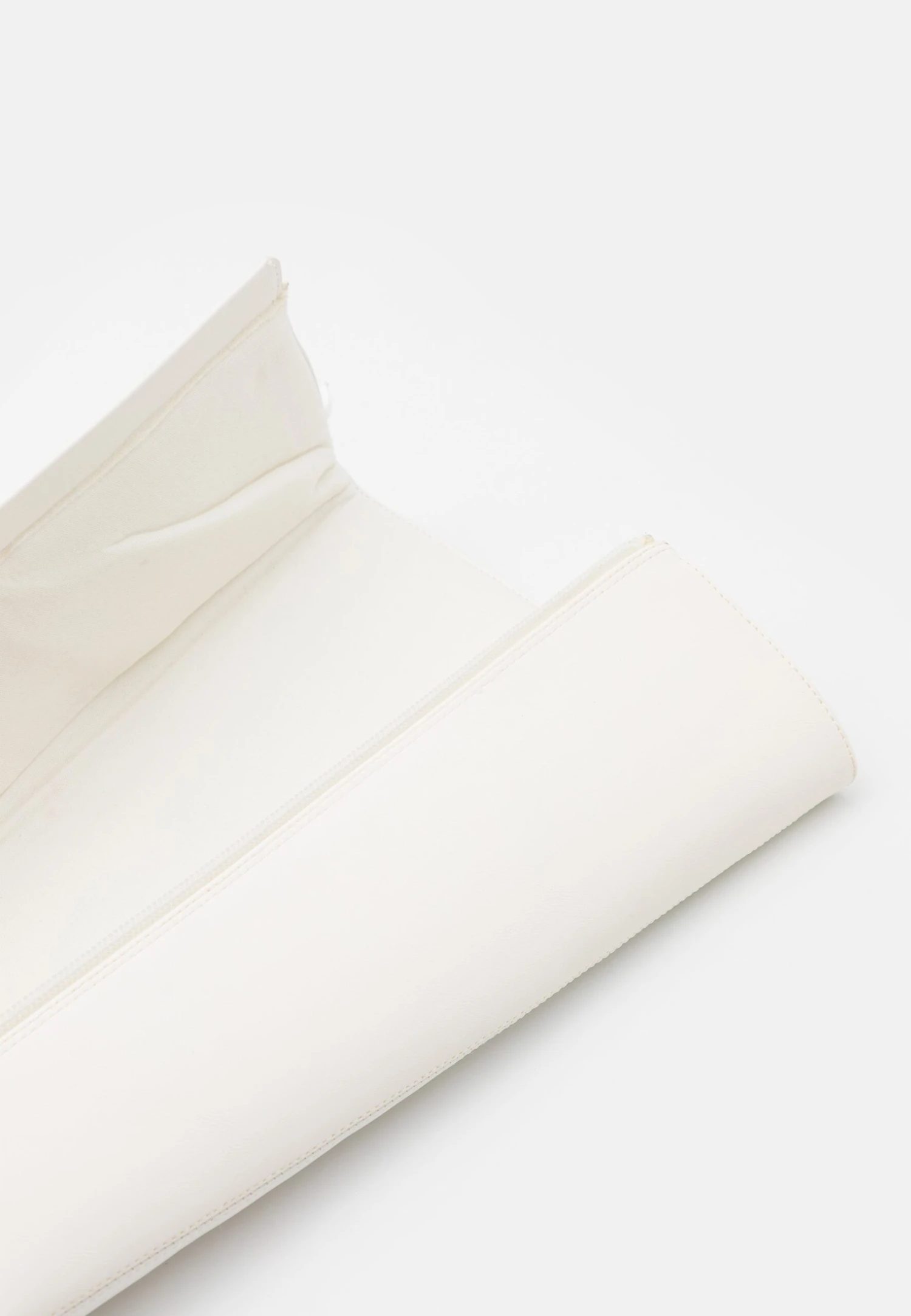 Monki Bottes - White 8 Monki Bottes - White – Image 6