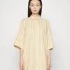 Monki Hillevi Dress - Robe Chemise - Basic Beige/White