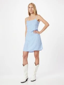 Monki Robes Dété Robe D’été Femme Bleu Clair -Monki 1d36912ea598b5b6ed98c85a27ea9cfb