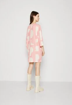 Monki Blouse - Pink -Monki 1ee00f0e02244bfca22cacf5c76e90a0