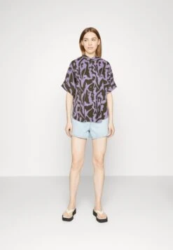 Monki -Monki 2653533ed7d74ac68cec0ff1ccc81a68