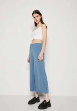Monki Pantalon Classique - Blue Medium Dusty -Monki 27549e60e763431ba582059722e772c6