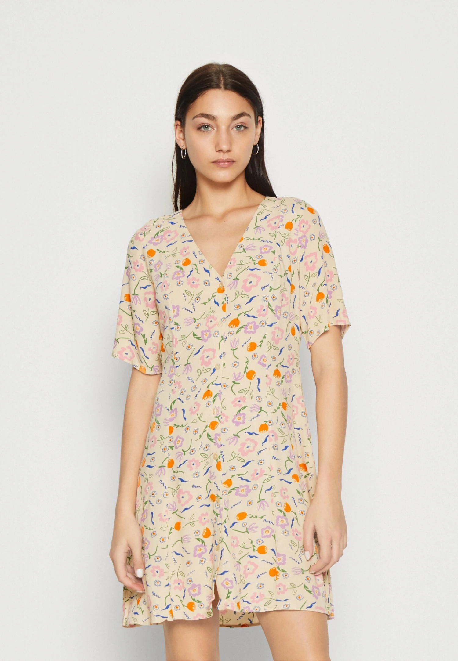Monki Robe Chemise - Cream Flower 3 Monki Robe Chemise - Cream Flower