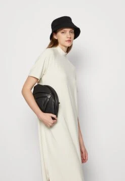 Monki Robe En Jersey - White -Monki 2b209a18257844c59f54008d3b8b24c6