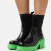 Monki Bottines À Plateau - Black/Dark Green