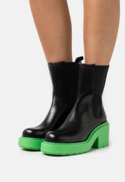 Monki Bottines À Plateau - Black/Dark Green