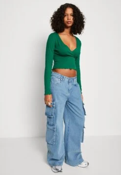 Monki T-Shirt À Manches Longues - Solid Green -Monki 335a850416324fc6a7f317639480ec45