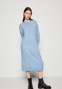 Monki Robe Pull - Blue Light 11 Monki Robe Pull - Blue Light -Monki 33b563fa8078481b8c9b92eb506ba1ae