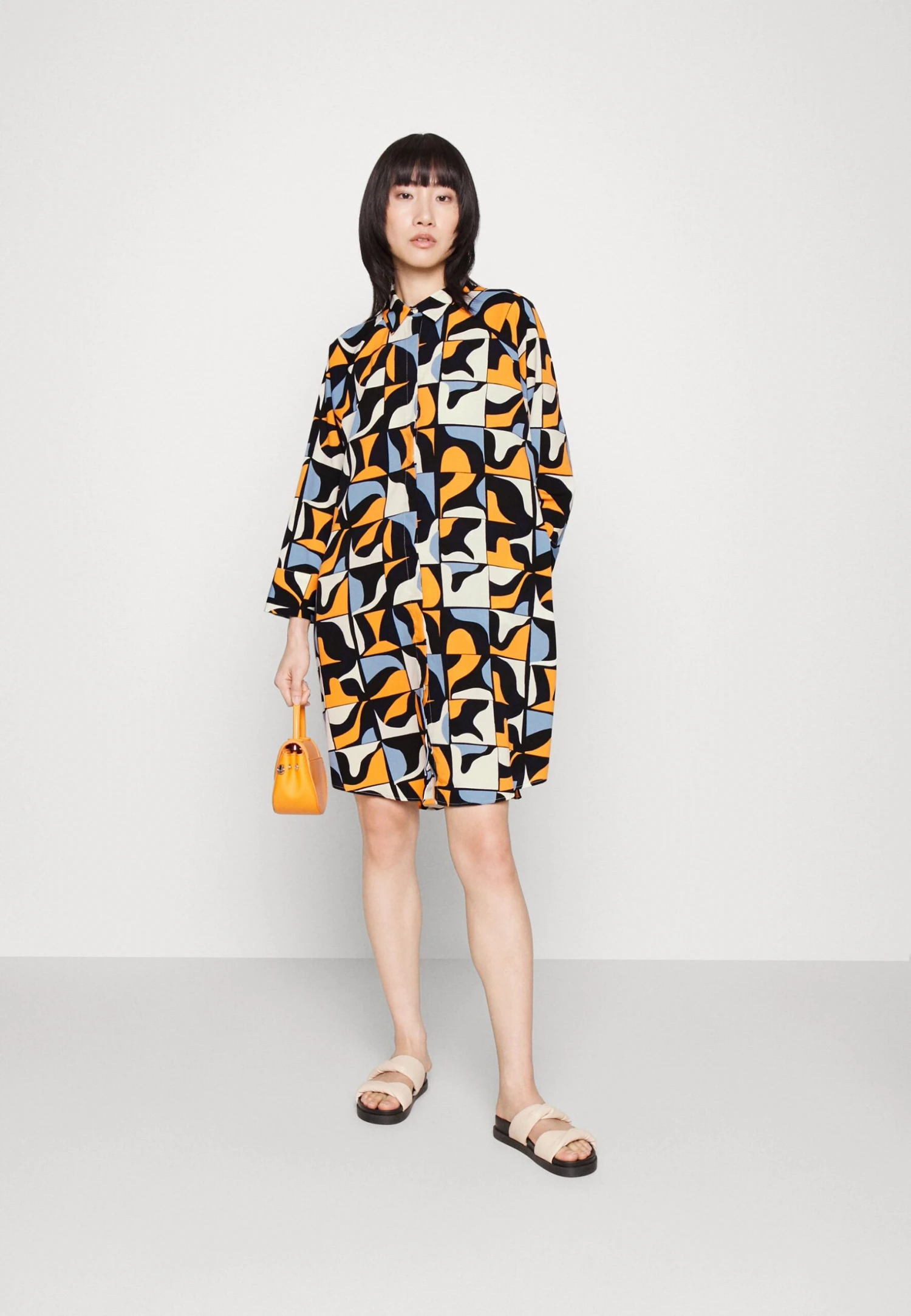 Monki Robe Chemise - Blue/Orange 4 Monki Robe Chemise - Blue/Orange – Image 2