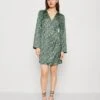 Monki Robe De Jour - Black/Olive -Monki 34a1e653aadc4df1b1b6eb37440c6192