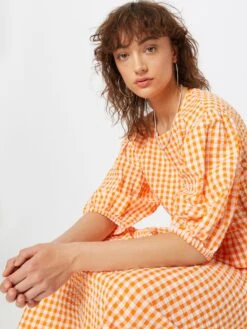 Monki Robes Midi Robe Femme Mandarine -Monki 35ee5814e6b5e5bd06fa41572286cae4