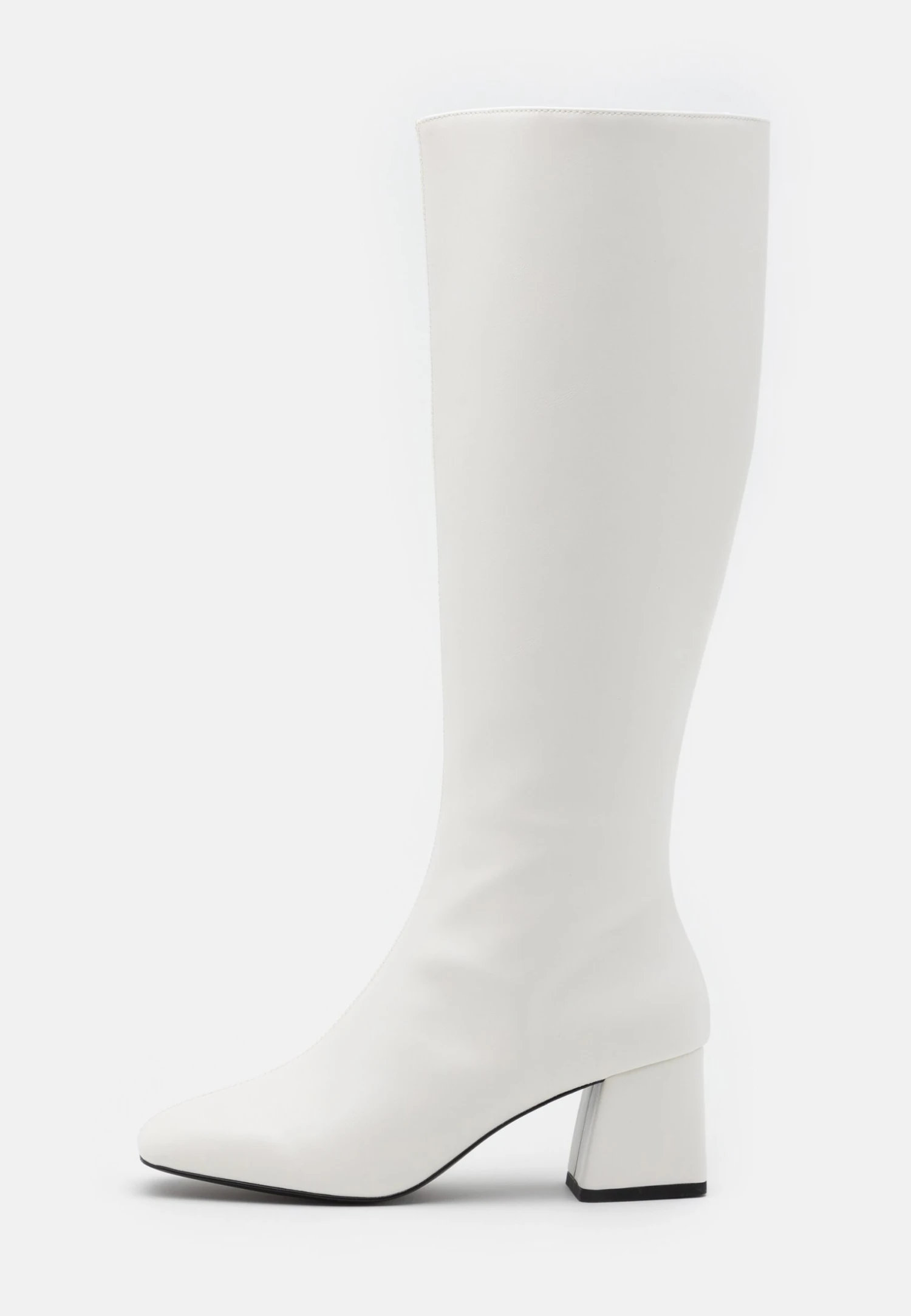 Monki Bottes - White 4 Monki Bottes - White – Image 2