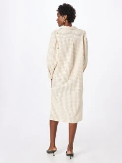 Monki Robes Fluides Robe-chemise Femme écru -Monki 39dc13ed6ecafd7b47222f7358566d3b