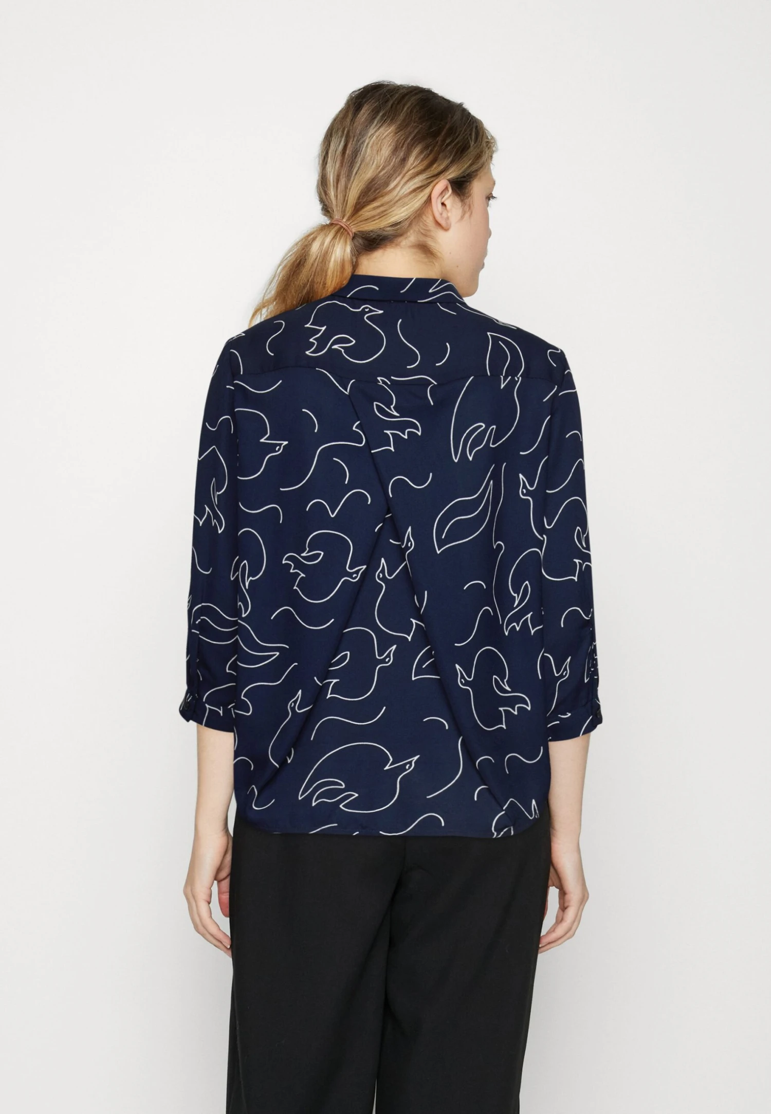 Monki Chemisier - Dark Blue/Light Blue 5 Monki Chemisier - Dark Blue/Light Blue – Image 3