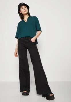 Monki Polo - Green Dark -Monki 56228ebb05d4480294d4ed6a42cb965b