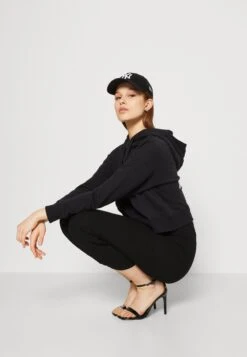 Monki Jupe Crayon - Black Dark -Monki 5725161b54a74db1b40aa6707dafab6e