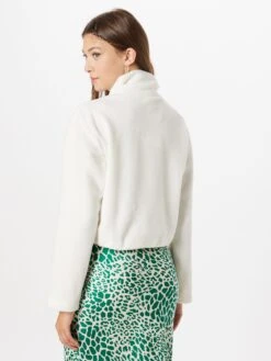 Monki Pulls à Col Roulé Pull-over Femme Blanc -Monki 5b2e299db42ce1cc60d52505d23e1d85