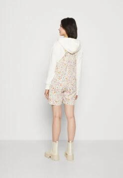 Monki Salopette - Beige/Multi-Coloured 10 Monki Salopette - Beige/Multi-Coloured -Monki 66b9653e73fa4309a4b805112f6224eb