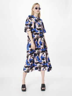 Monki Robes Fluides Robe-chemise Femme Poudre -Monki 69fd5d6f534708591f9631fdf1ac8ece