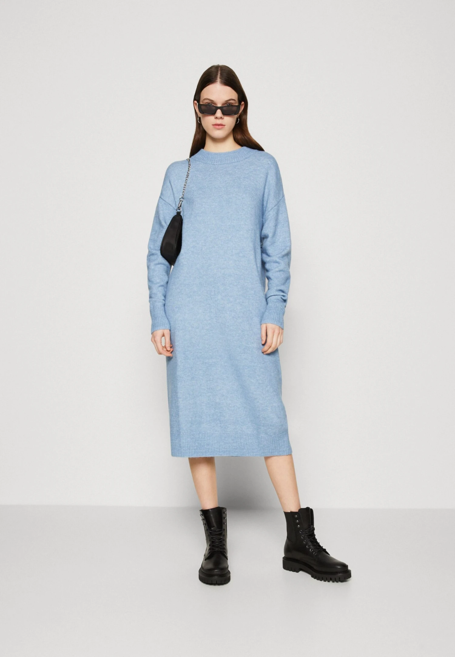 Monki Robe Pull - Blue Light 4 Monki Robe Pull - Blue Light – Image 2
