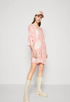 Monki Blouse - Pink -Monki 6da1e71d6dae4f2fbd82e5830e45690b