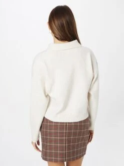 Monki Pulls Basiques Pull-over Femme Blanc Cassé 10 Monki Pulls Basiques Pull-over Femme Blanc Cassé -Monki 6ff48d78ad50ec83ce91e648c1227f03
