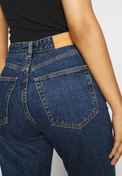 Monki Jean Droit - Blue Medium Dusty -Monki 7086bb91c9cd493eabe4396fbc84e8b4