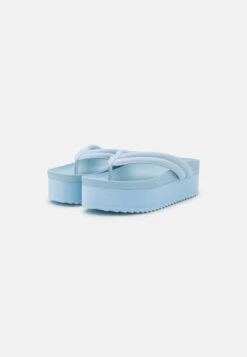 Monki Tongs - Blue Dusty Light -Monki 7443501957624f5ba0d30a982c20354a