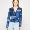 Monki Blouse - Blueliquid -Monki 7509051feb9347bfb2e307927f89c881