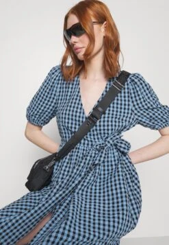 Monki Robe De Jour - Cleangingham 11 Monki Robe De Jour - Cleangingham -Monki 75c1e6d81ad44cffa8791892945b2af9