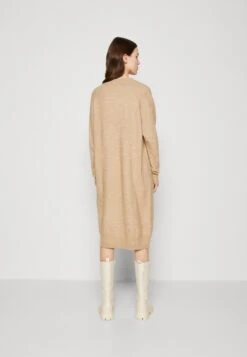 Monki Robe Pull - Beige Medium Dusty Melange 9 Monki Robe Pull - Beige Medium Dusty Melange -Monki 78bec2089daa484faa9e4b35a4473952