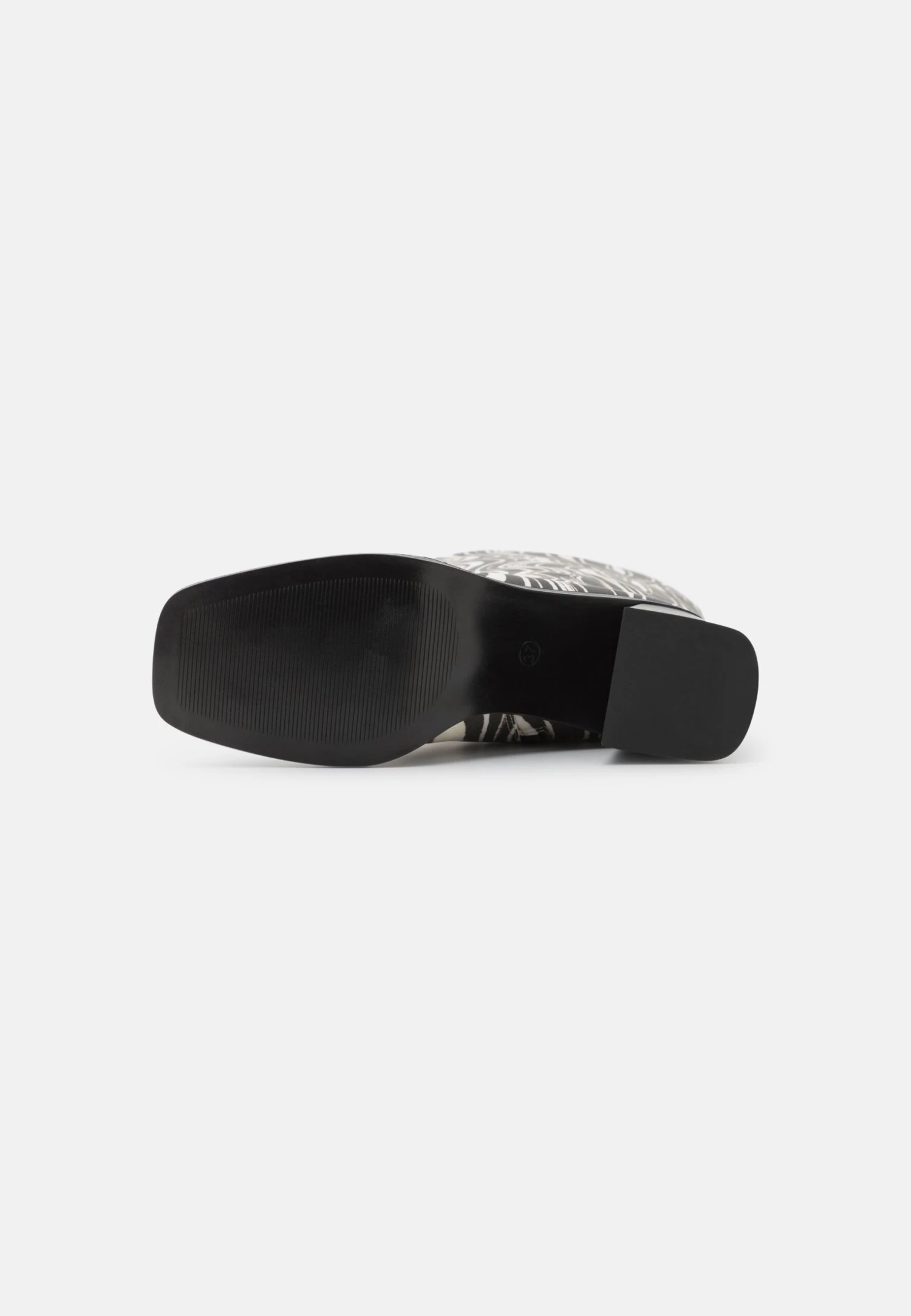 Monki Bottes - Multi-Coloured 9 Monki Bottes - Multi-Coloured – Image 7