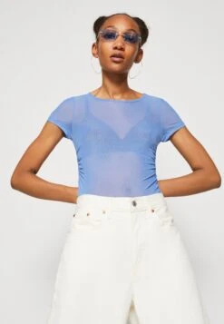 Monki T-Shirt Imprimé - Blue 11 Monki T-Shirt Imprimé - Blue -Monki 7941768b086e41edaad79d555e51c86e