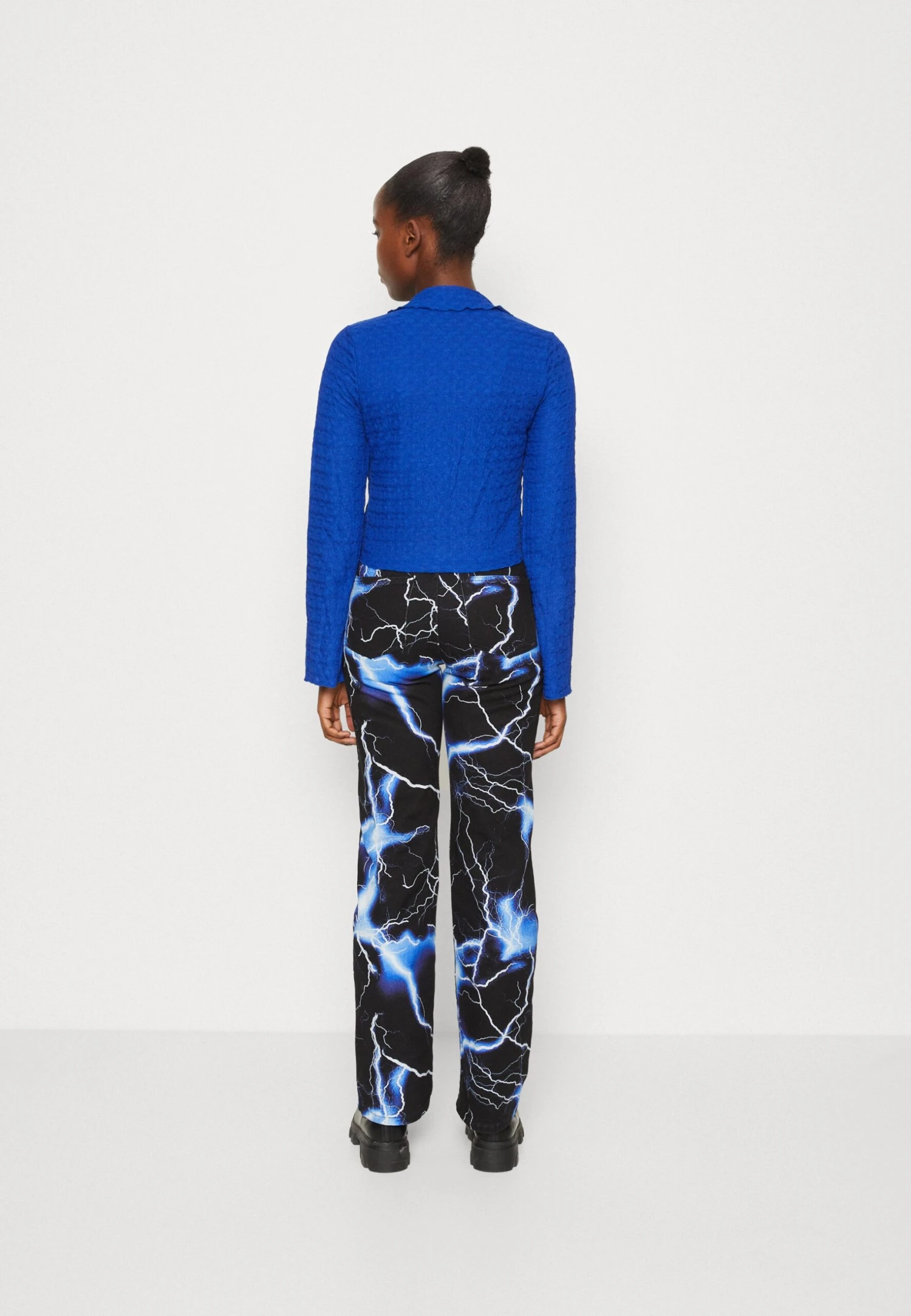 Monki Blouse - Blue Bright 5 Monki Blouse - Blue Bright – Image 3