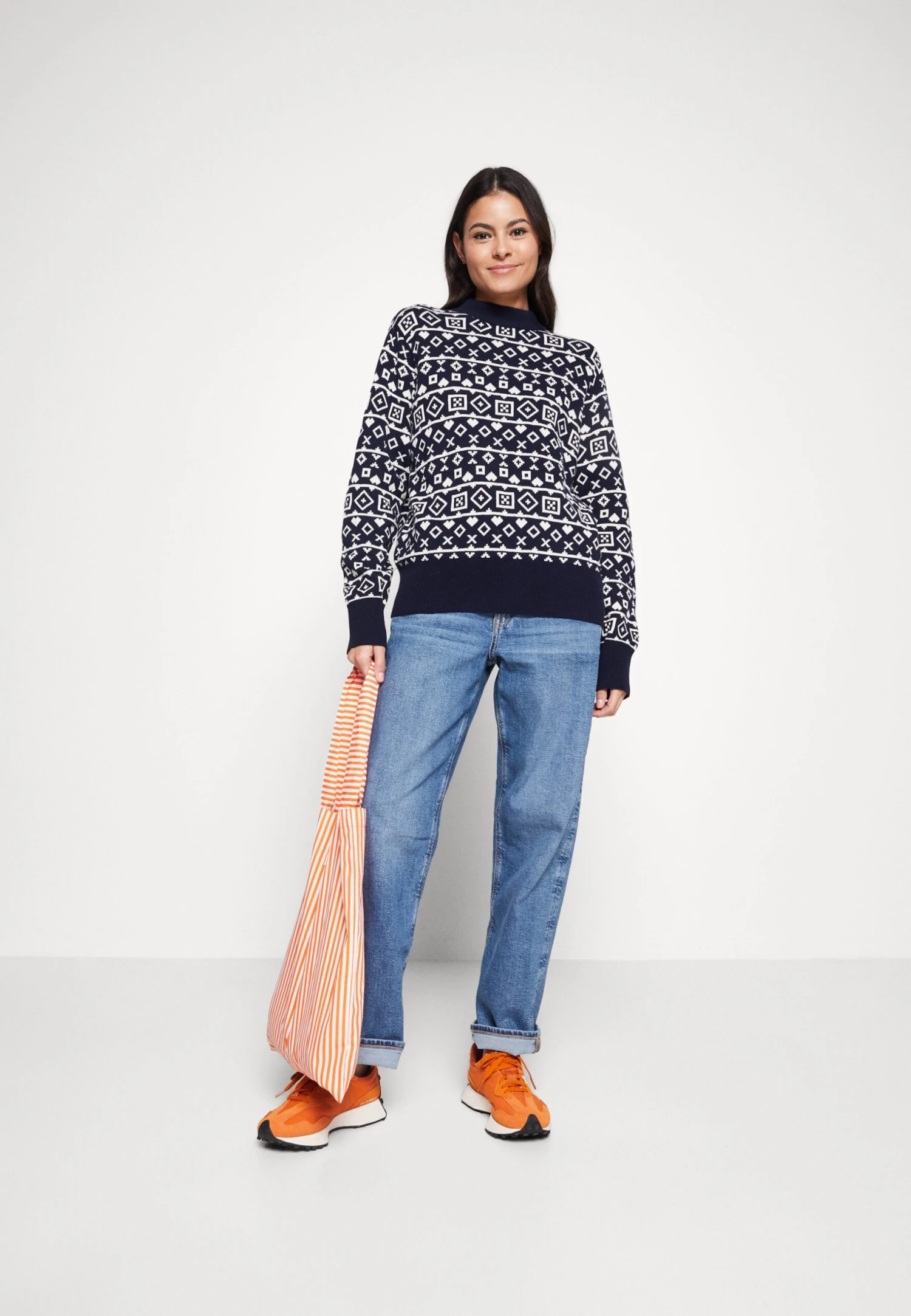 Monki Christmas - Pullover - Blue/White 4 Monki Christmas - Pullover - Blue/White – Image 2