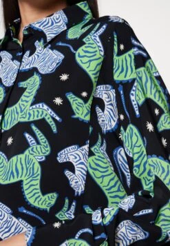 Monki Chemisier - Cutezebras.Black 13 Monki Chemisier - Cutezebras.Black -Monki 7d16e985a17e451dae72c250df299cff