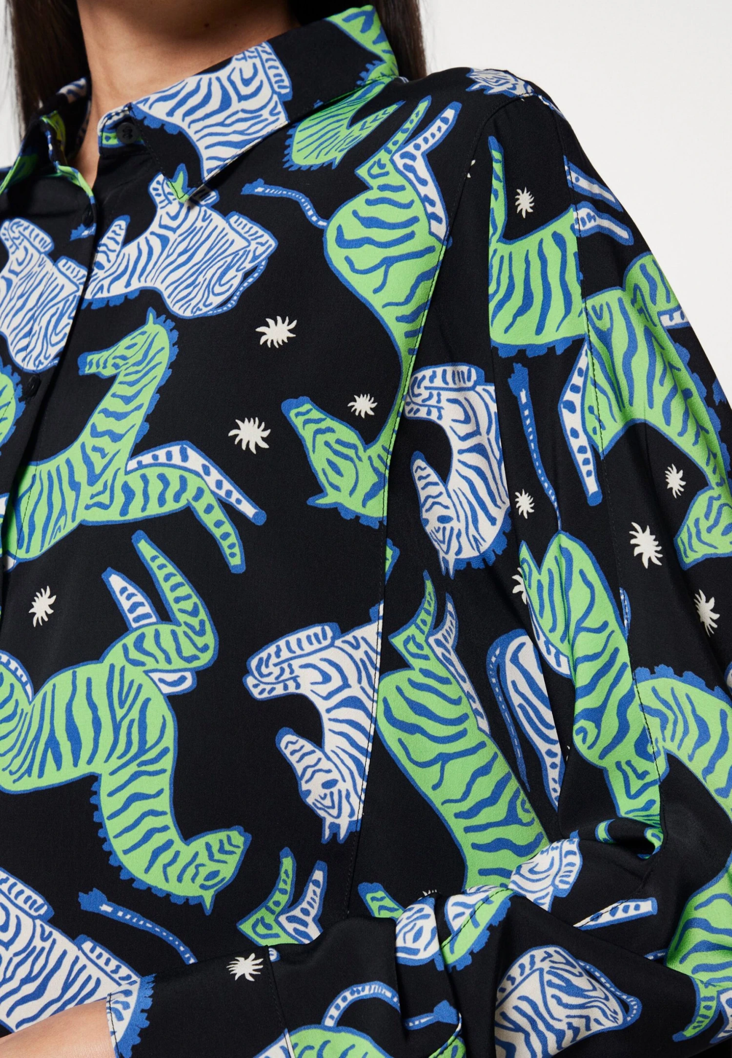 Monki Chemisier - Cutezebras.Black 8 Monki Chemisier - Cutezebras.Black – Image 6