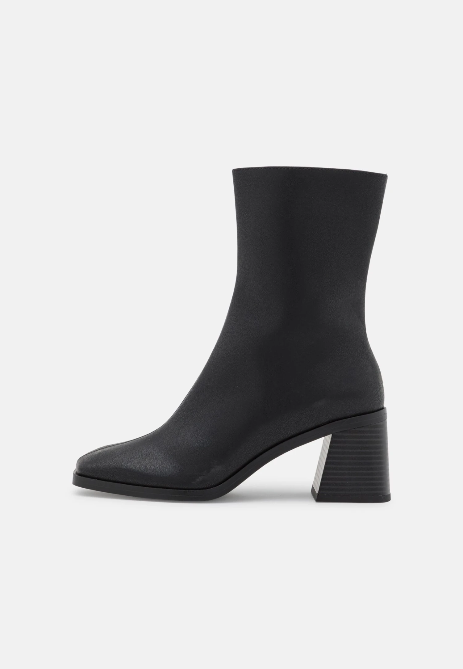 Monki Bottines - Black Dark 4 Monki Bottines - Black Dark – Image 2