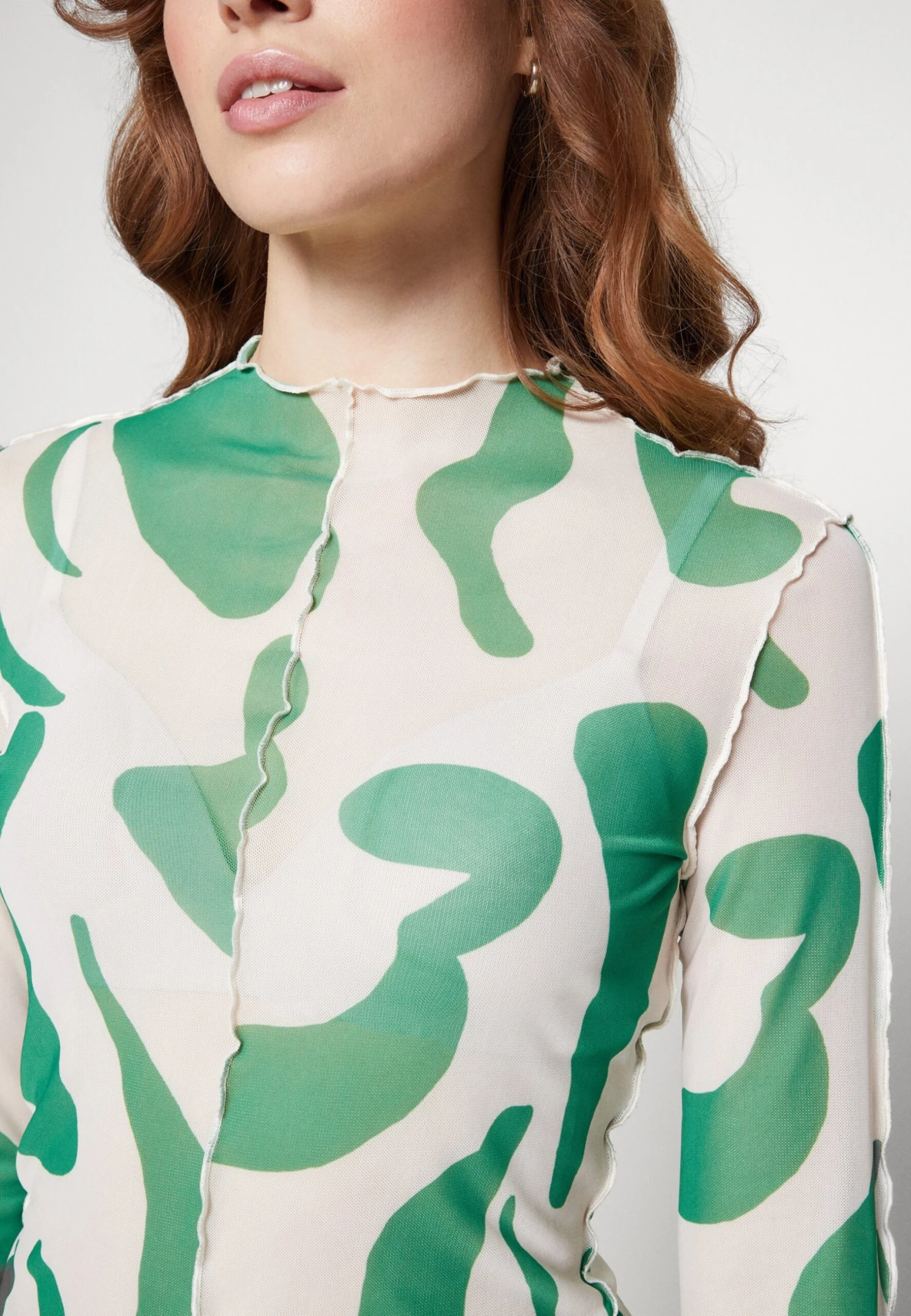 Monki T-Shirt À Manches Longues - White Light/Boldspring.Green 8 Monki T-Shirt À Manches Longues - White Light/Boldspring.Green – Image 6