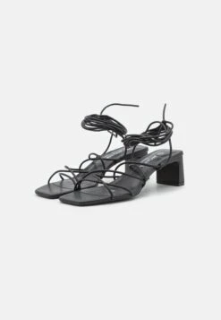 Monki Sandales - Black 10 Monki Sandales - Black -Monki 81494536949047f68610301fcdcae908