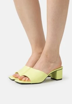 Monki Mules À Talons - Green