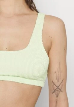 Monki Haut De Bikini - Green Light -Monki 860ef097468c424ebfb0b20d2b927731