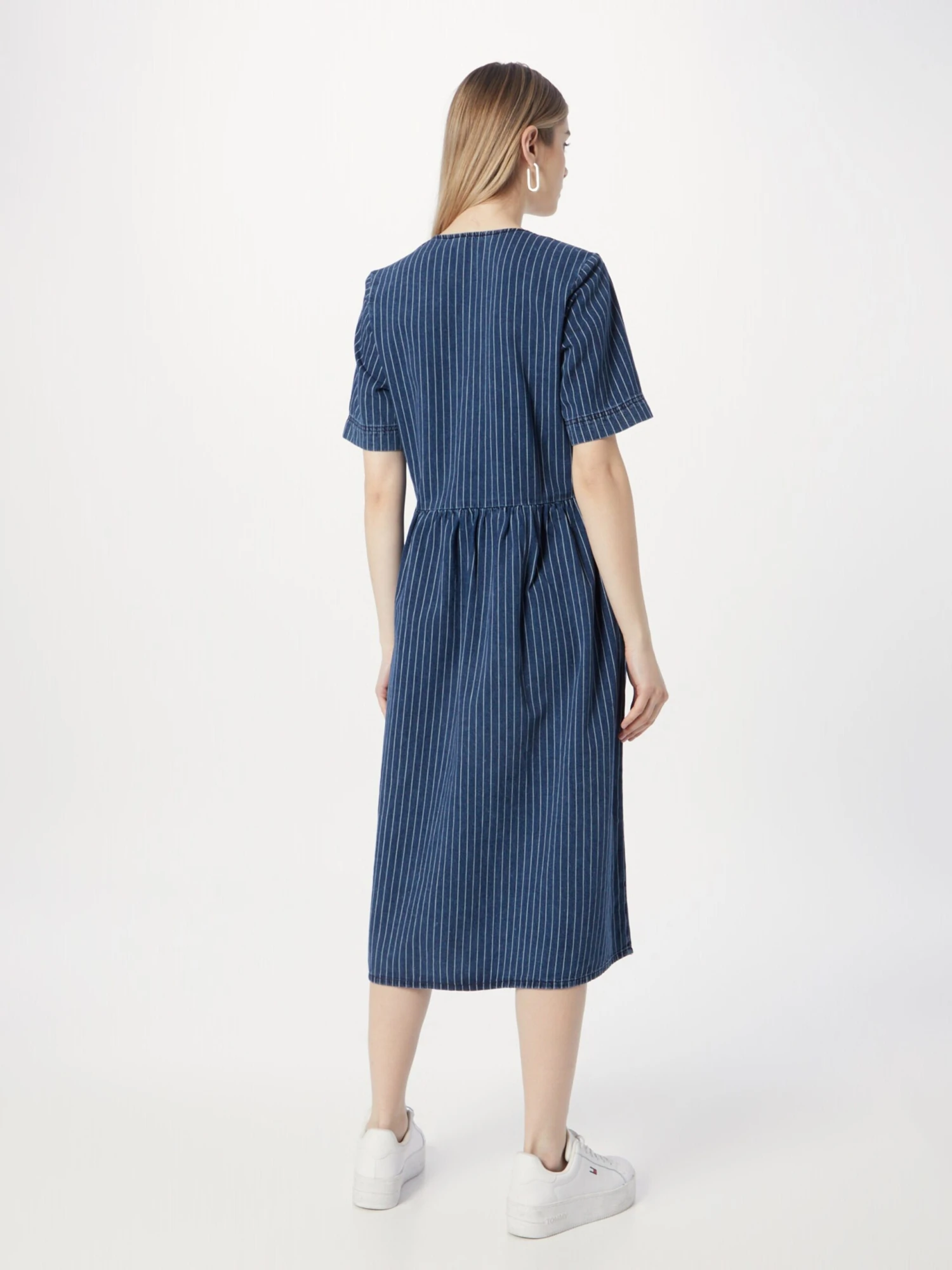 Monki Robes Fluides Robe-chemise Femme Bleu 6 Monki Robes Fluides Robe-chemise Femme Bleu – Image 4