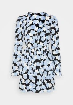 Monki Robe Chemise - Light Blue -Monki 86c61c08e9ee42b2884cf7244b72142f