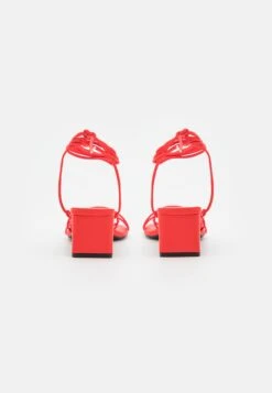 Monki Sandales - Red Bright 11 Monki Sandales - Red Bright -Monki 8712d481def943b3aec24b341e5545c3