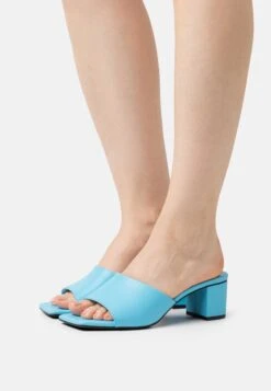 Monki Mules À Talons - Turquoise Bright