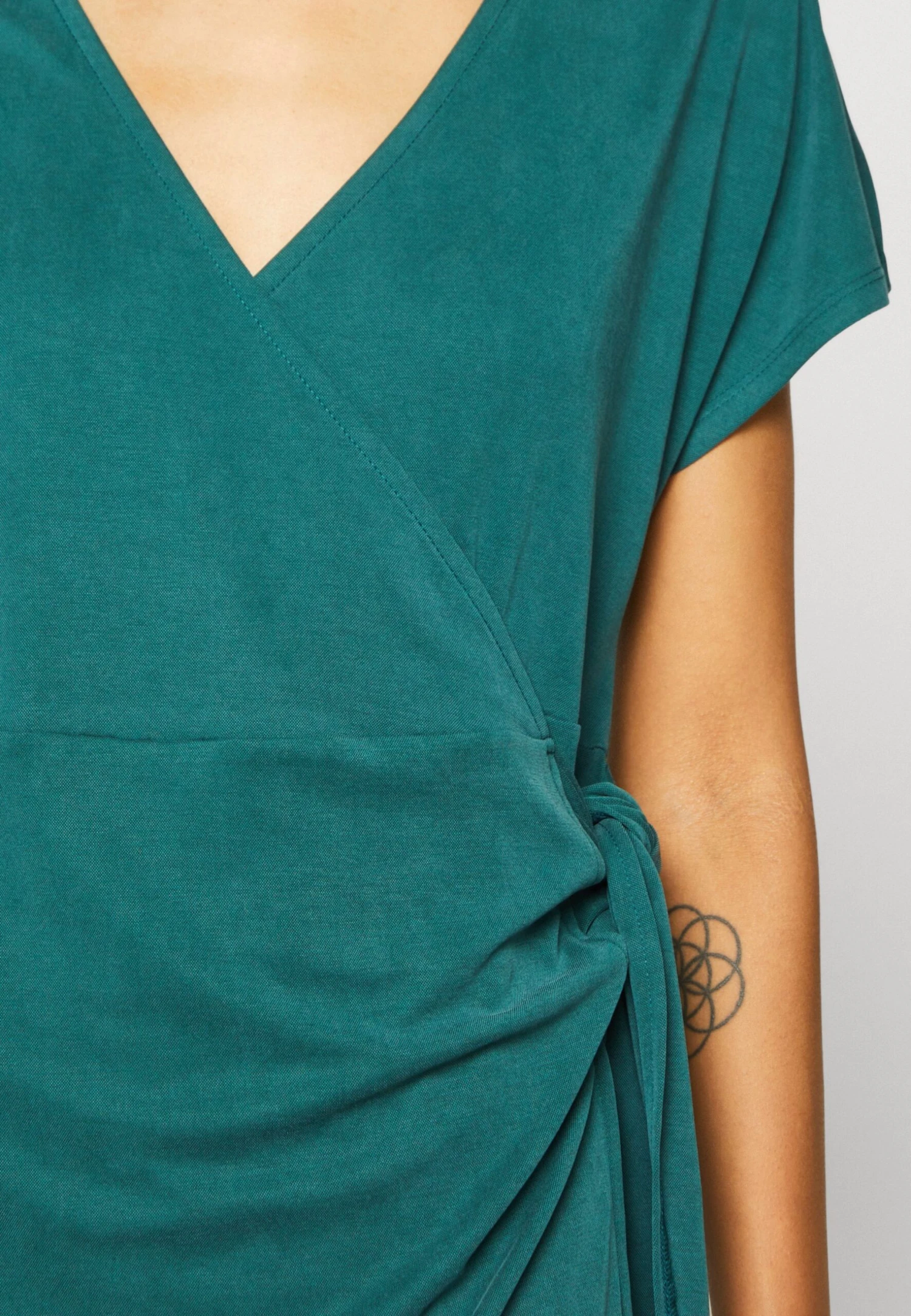 Monki Robe En Jersey - Green 8 Monki Robe En Jersey - Green – Image 6